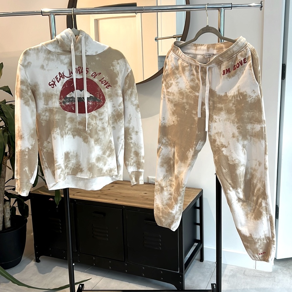 Sweatpants set: Hoodie and Pants (2 pieces)